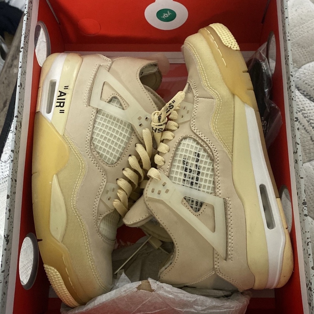 Jordan 4 Off-White Sneakers